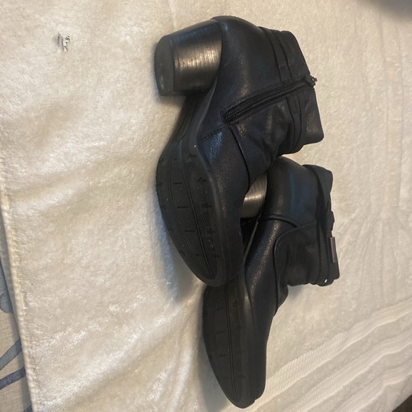 BARRE TRAPS ANKLE BOOTIE - Picture 2 of 5